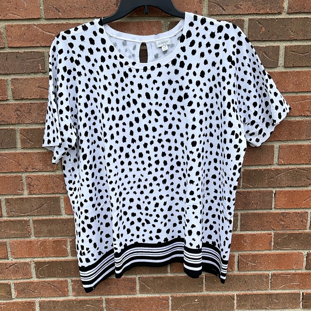 Avenue Short Sleeve Sweater